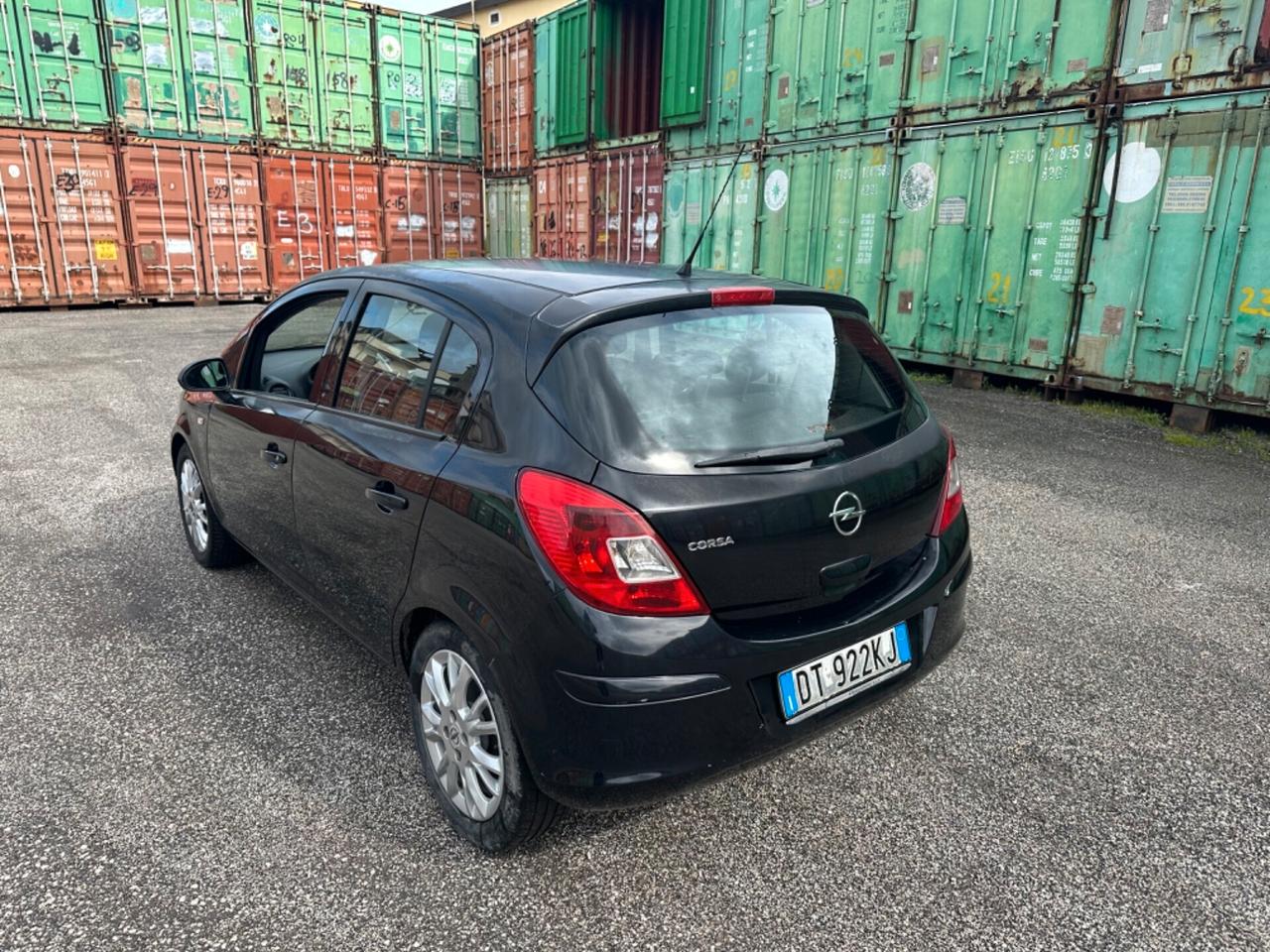 Opel Corsa 1.2 5 porte Club