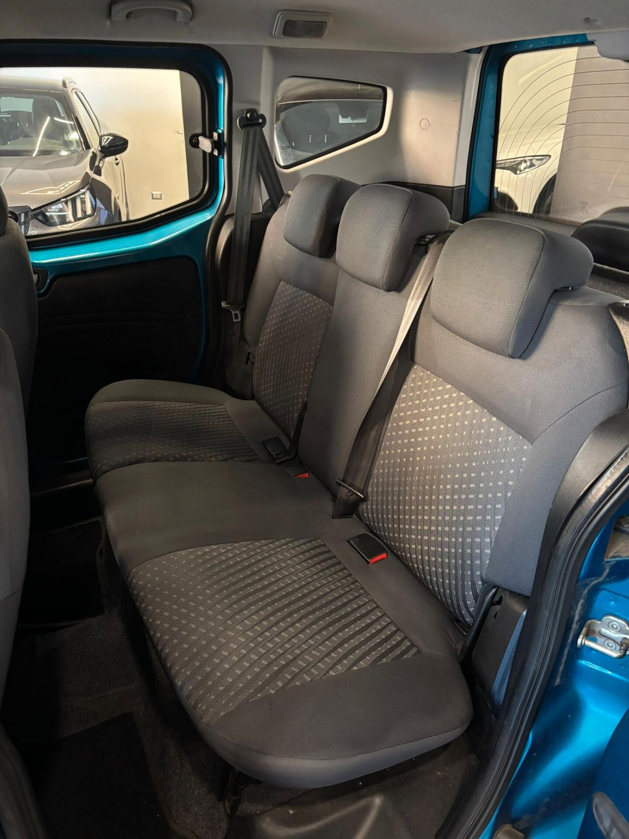 Peugeot Bipper Tepee 1.3 HDi 75 FAP Outdoor