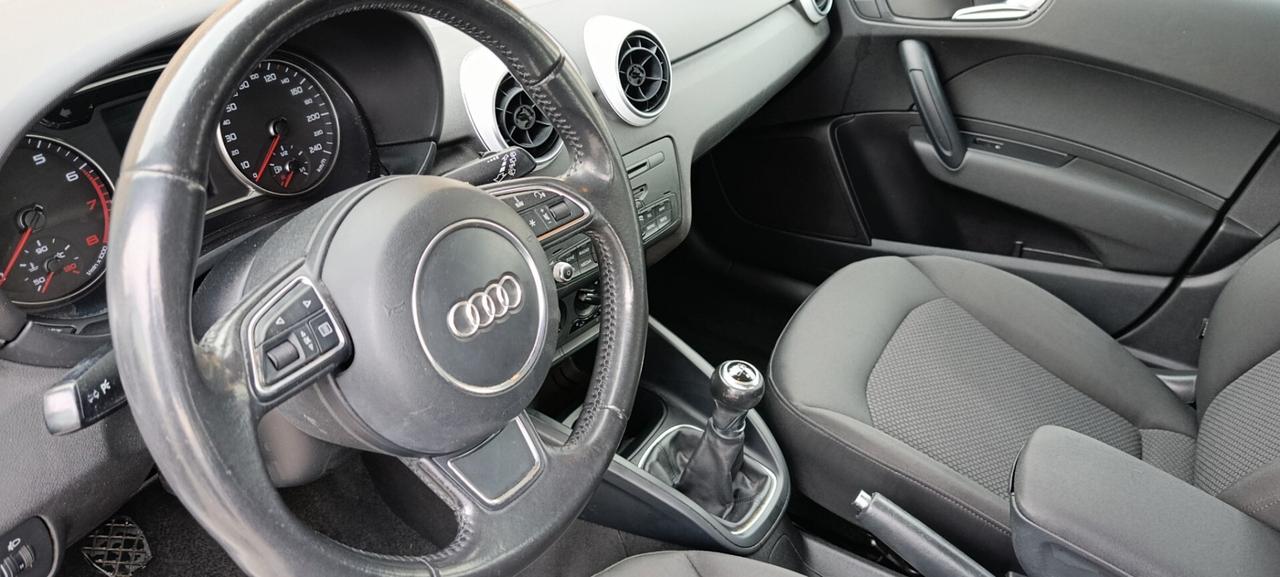 Audi A1 1.2 TFSI S line edition plus