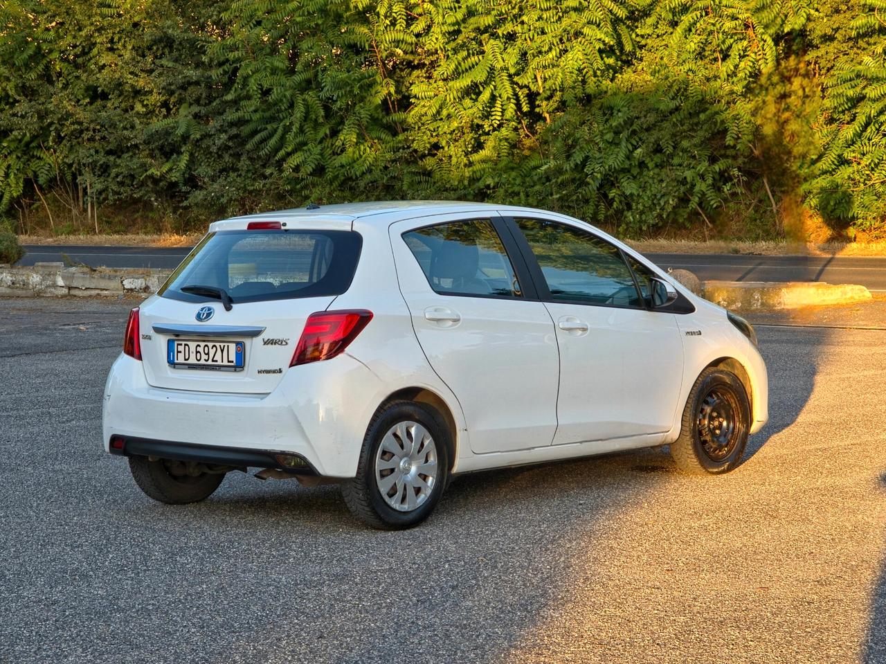Toyota Yaris 1.5 Hybrid 5 porte Active 2016-E6B Automatico NEO
