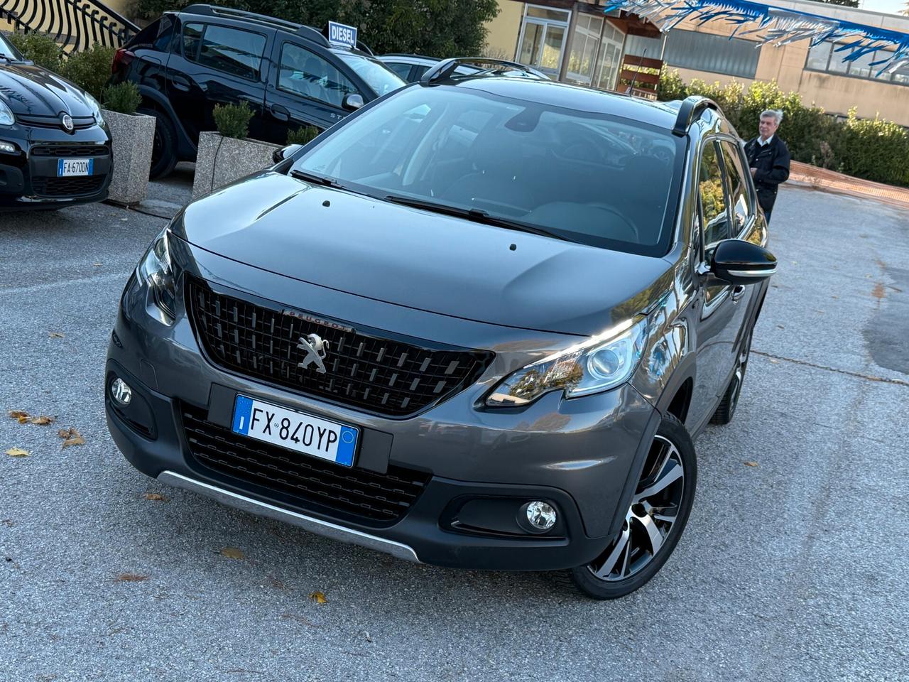 " UNA CHICCA " Peugeot 2008 Pure Turbo GT Line