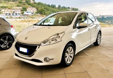 Peugeot 208 1.4 HDi 68 CV 5 porte Active