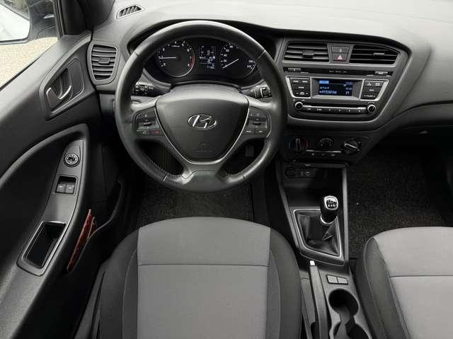 Hyundai i20 i20 II 2015 5p 1.2 Classic 84cv