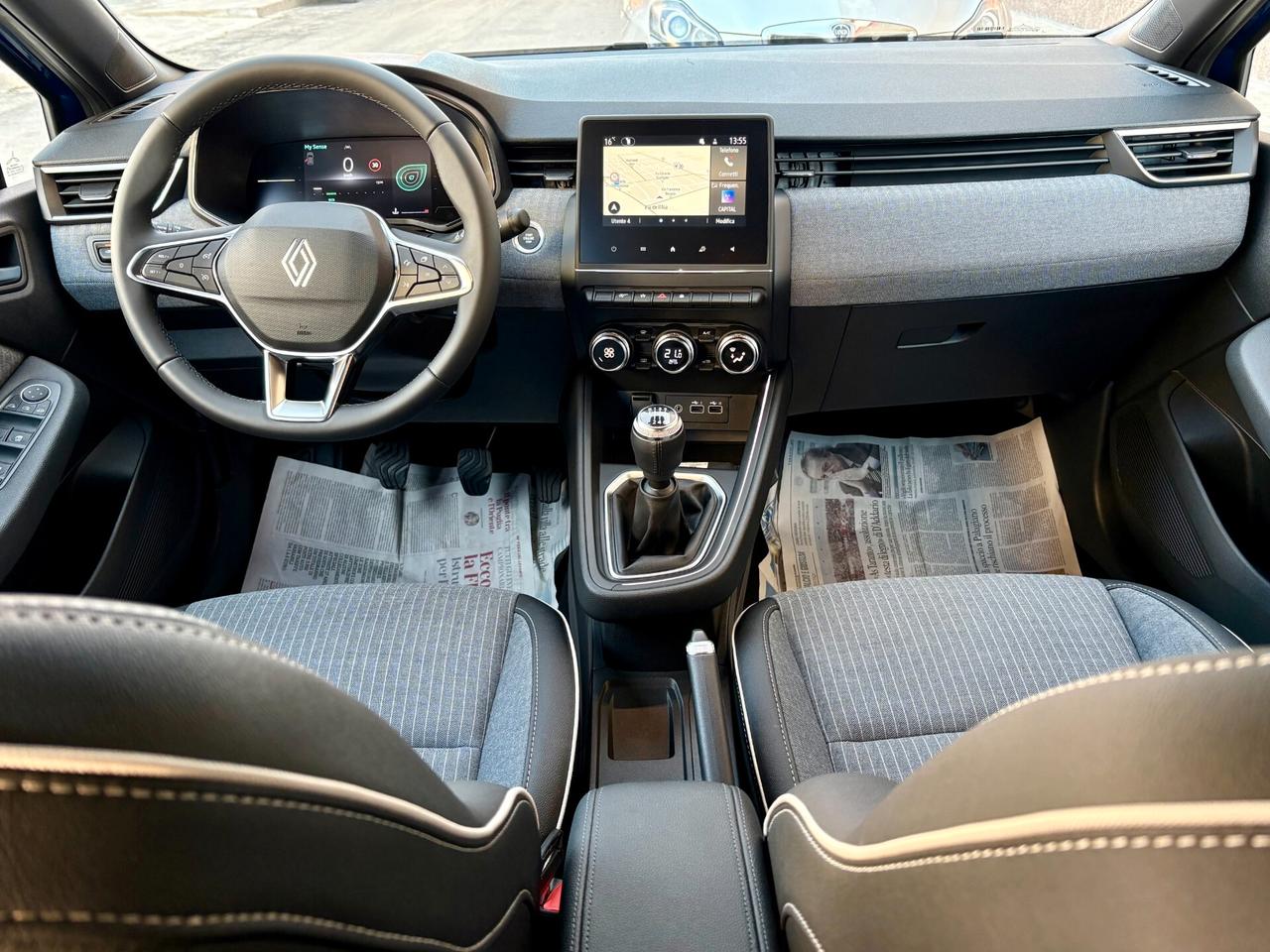 Renault clio 1.0 tce “TECHNO-3.000KM”-‘25