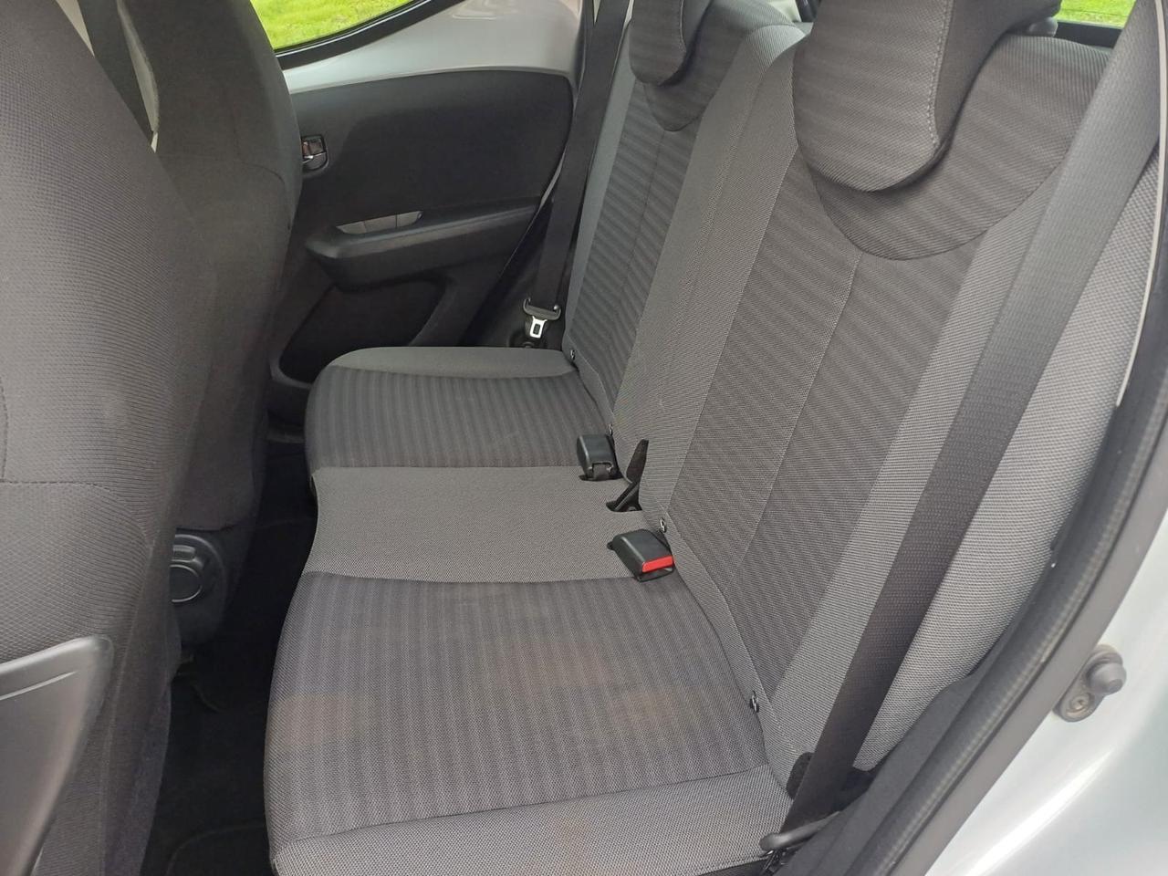 Toyota Aygo 1.0 VVT-i 72 CV 5 porte x-clusiv