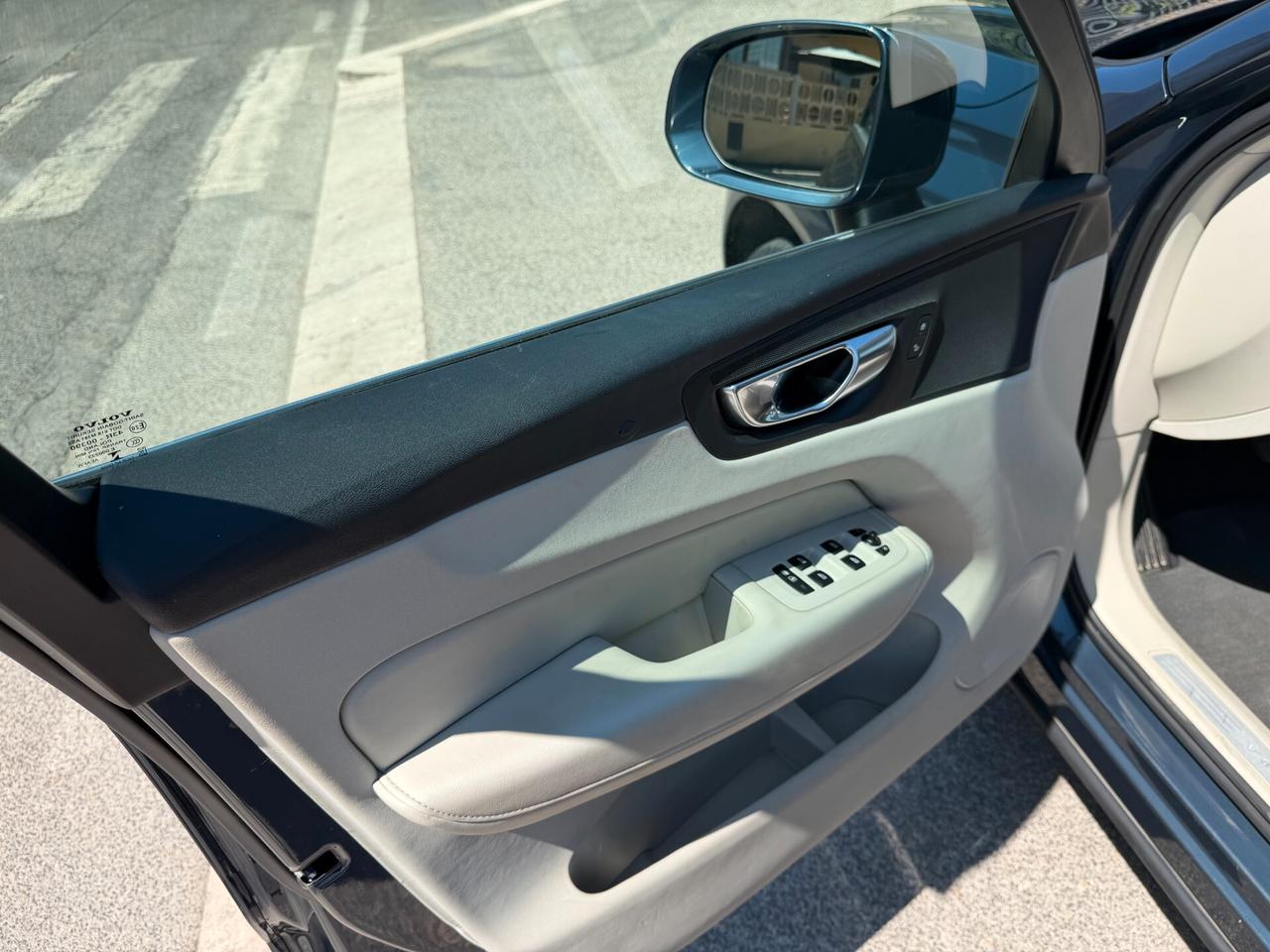 Volvo XC 60 XC60 B4 (d) automatico Core