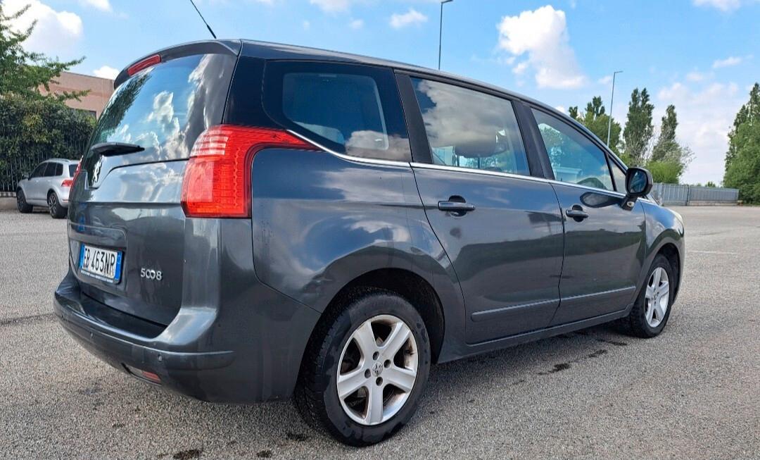 Peugeot 5008 2.0 HDi 150CV Tecno 7 posti
