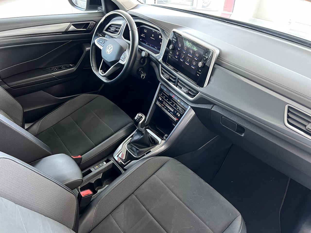 VOLKSWAGEN T- ROC STYLE - 2022