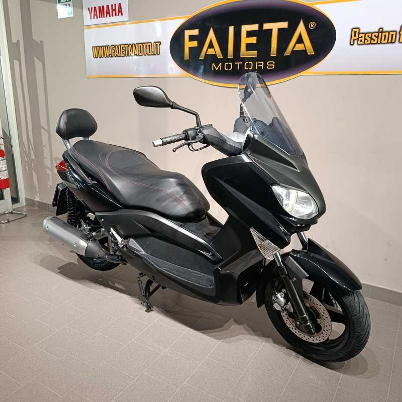 Yamaha X-Max 250 - 2011
