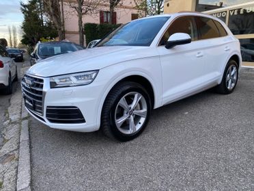 Audi Q5 2.0 TDI quattro S tronic Design Sport