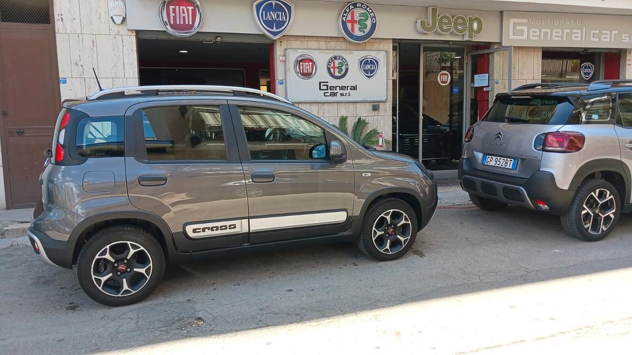 Fiat Panda 1.0 FireFly S&S Hybrid City Cross