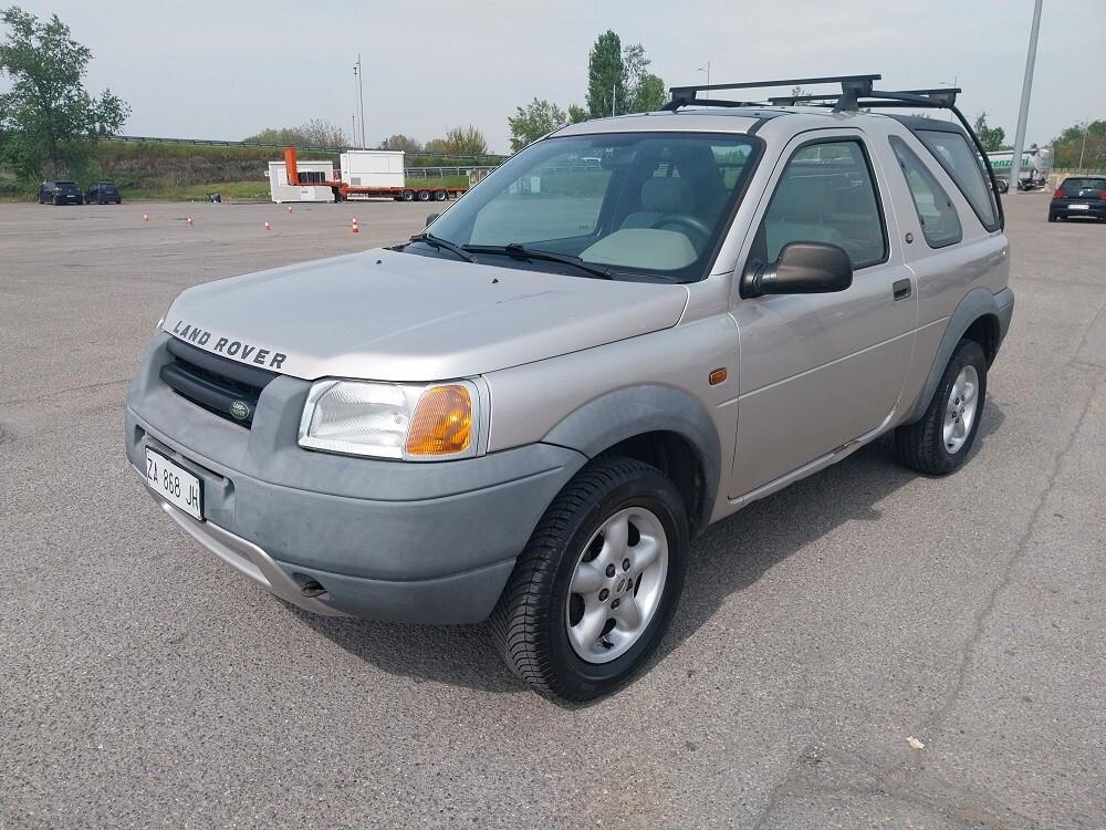 Land Rover Freelander 2.0 TD cat 3p. Hardback