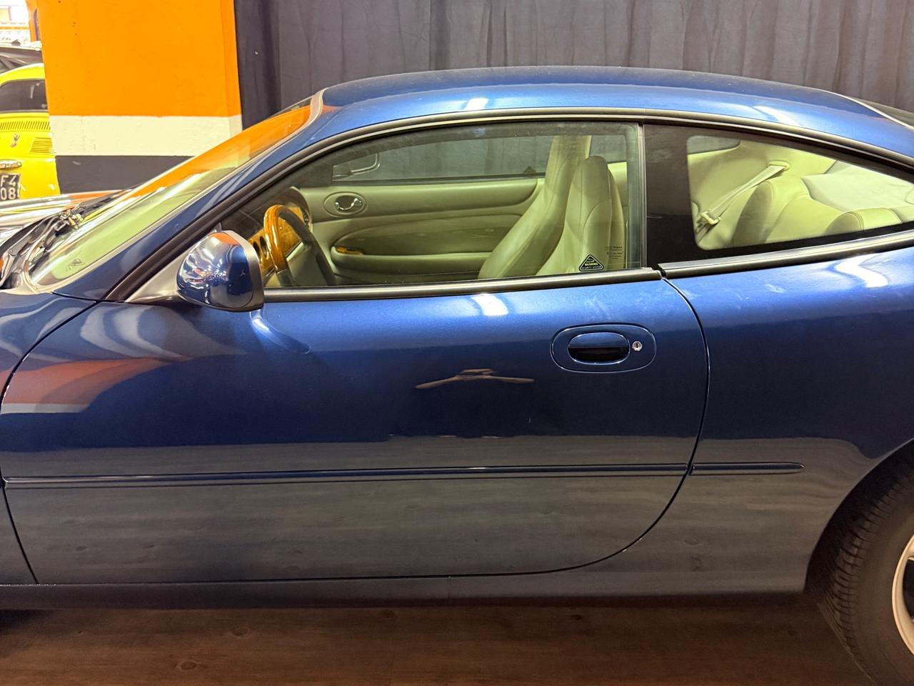 JAGUAR XK8 ISCRITTA ASI CON SOLI 78.430 KM IN CONDIZIONI DA VETRINA