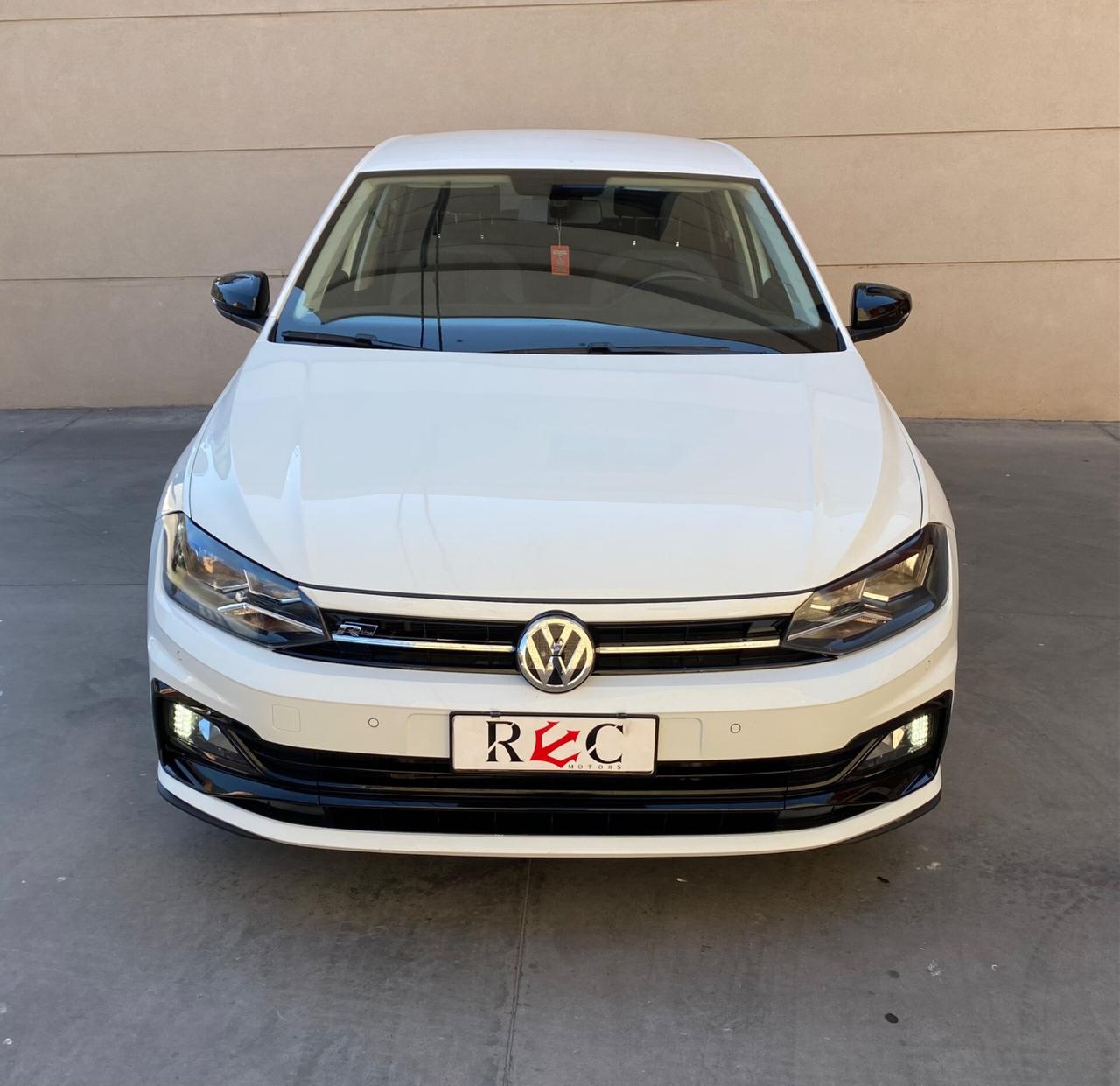 Volkswagen Polo R-Line 1.0 Benzina