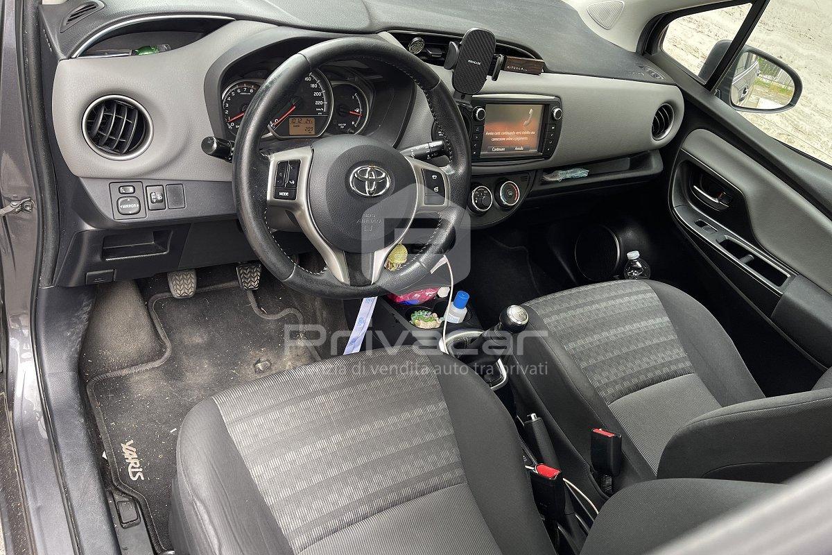 TOYOTA Yaris 1.0 5 porte