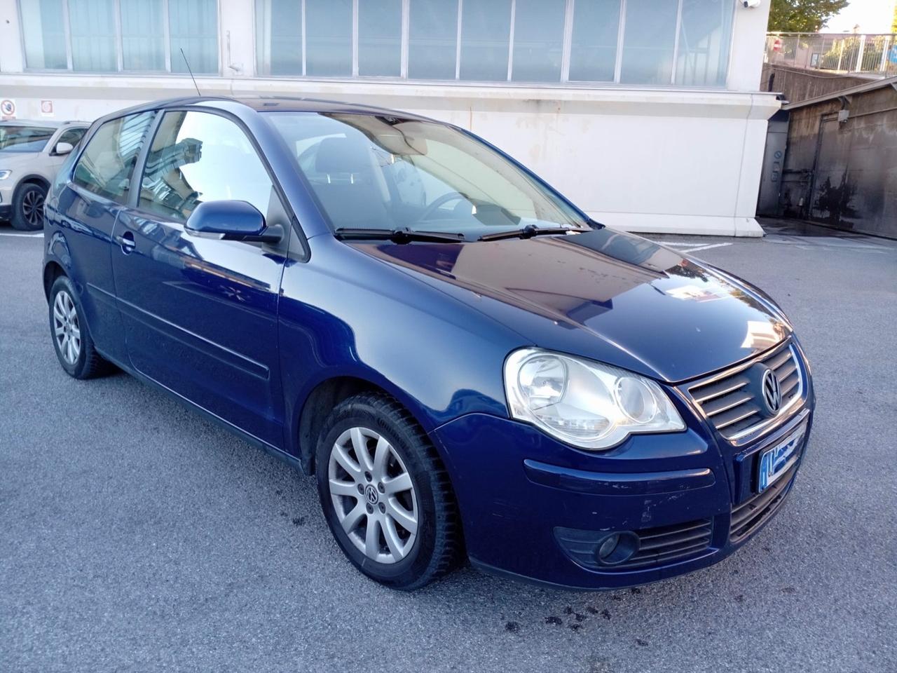 Volkswagen Polo 1.4/75CV 16V 3p. Sportline