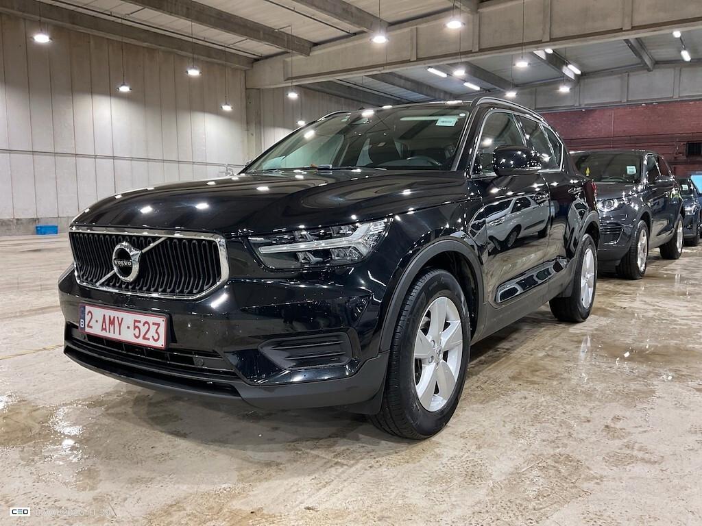 Volvo XC40 2.0D D3 150CV 6M. MOMENTUM CORE ( FARI LED - COCKPIT NAVI CRUISE SENSORI POST. )