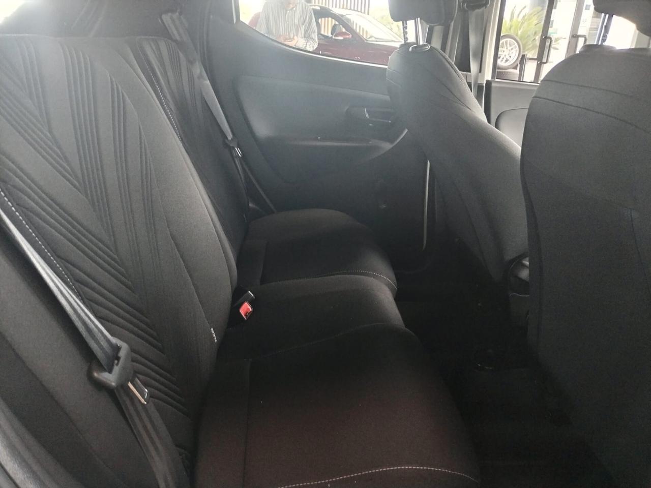 Lancia Ypsilon Hybrid Gold