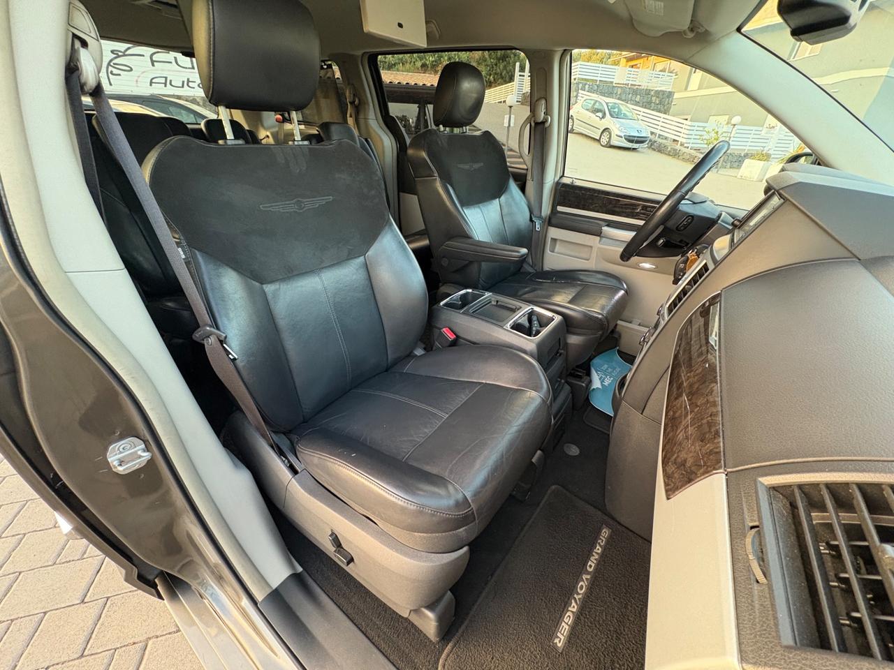 Chrysler Voyager Grand 2.8 CRD DPF Limited