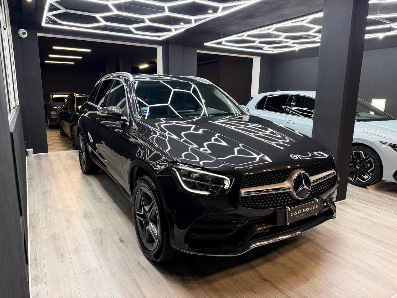 Mercedes Benz GLC 300D 4MATIC PREMIUM