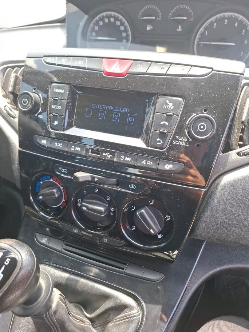 LANCIA YPSILON SINISTRATA MARCIANTE 2018
