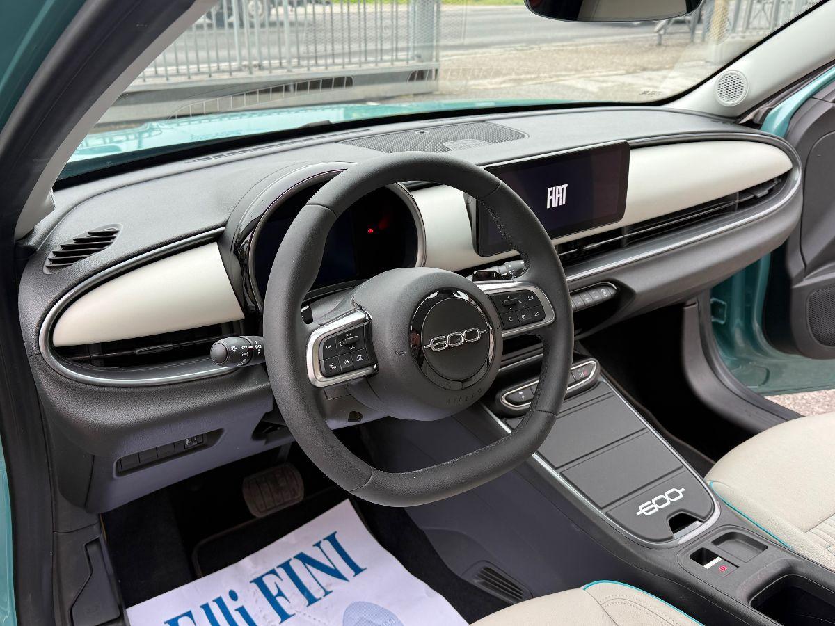 FIAT - 600 - Hybrid DCT MHEV La Prima