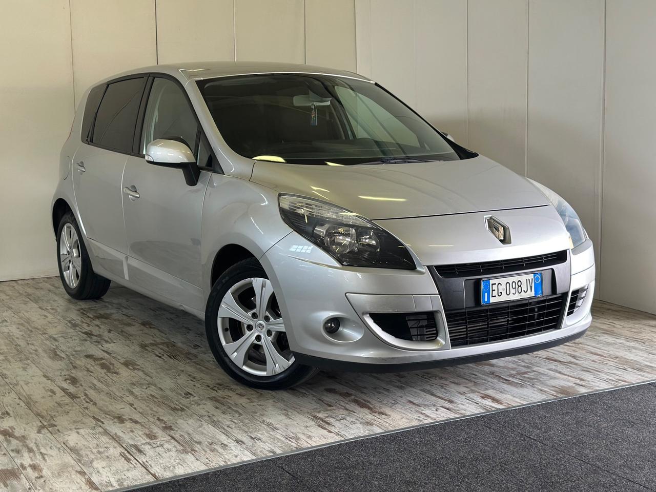 Renault Scenic Scénic X-Mod 1.9 dCi 130CV Luxe Ok Neopatentati