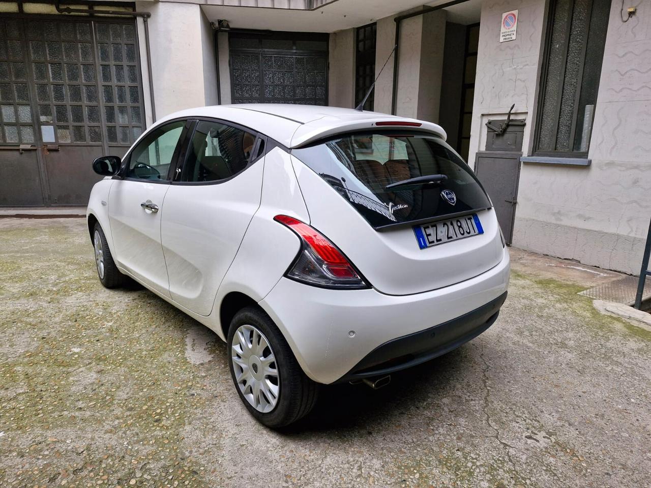 Lancia Ypsilon 1.3 MJT 16V 95 CV 5 porte S&S Gold