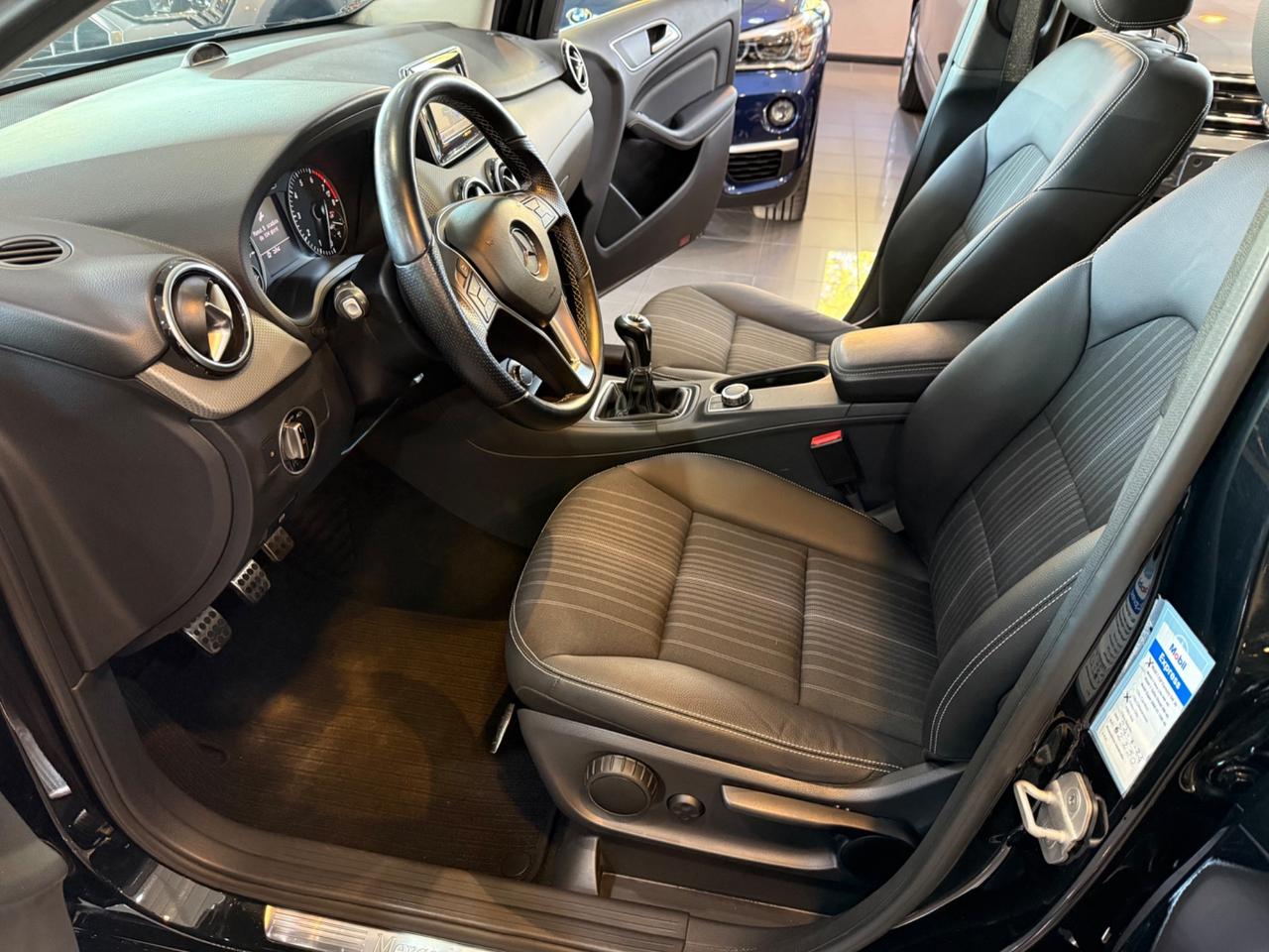 Mercedes-benz B 180 be Premium 72.000 KM! UNICO PROPRIETARIO!