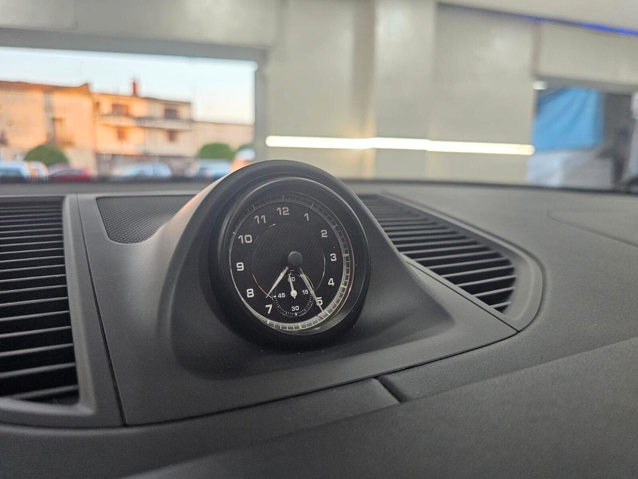 NUOVA PORSCHE MACAN TURBO 2.0 BENZINA 265CV CHRONO SPORT PACK