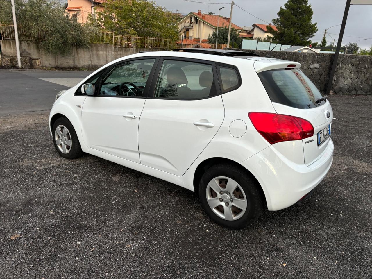 Kia Venga 1.4 CRDi 90CV Cool Tetto apribile