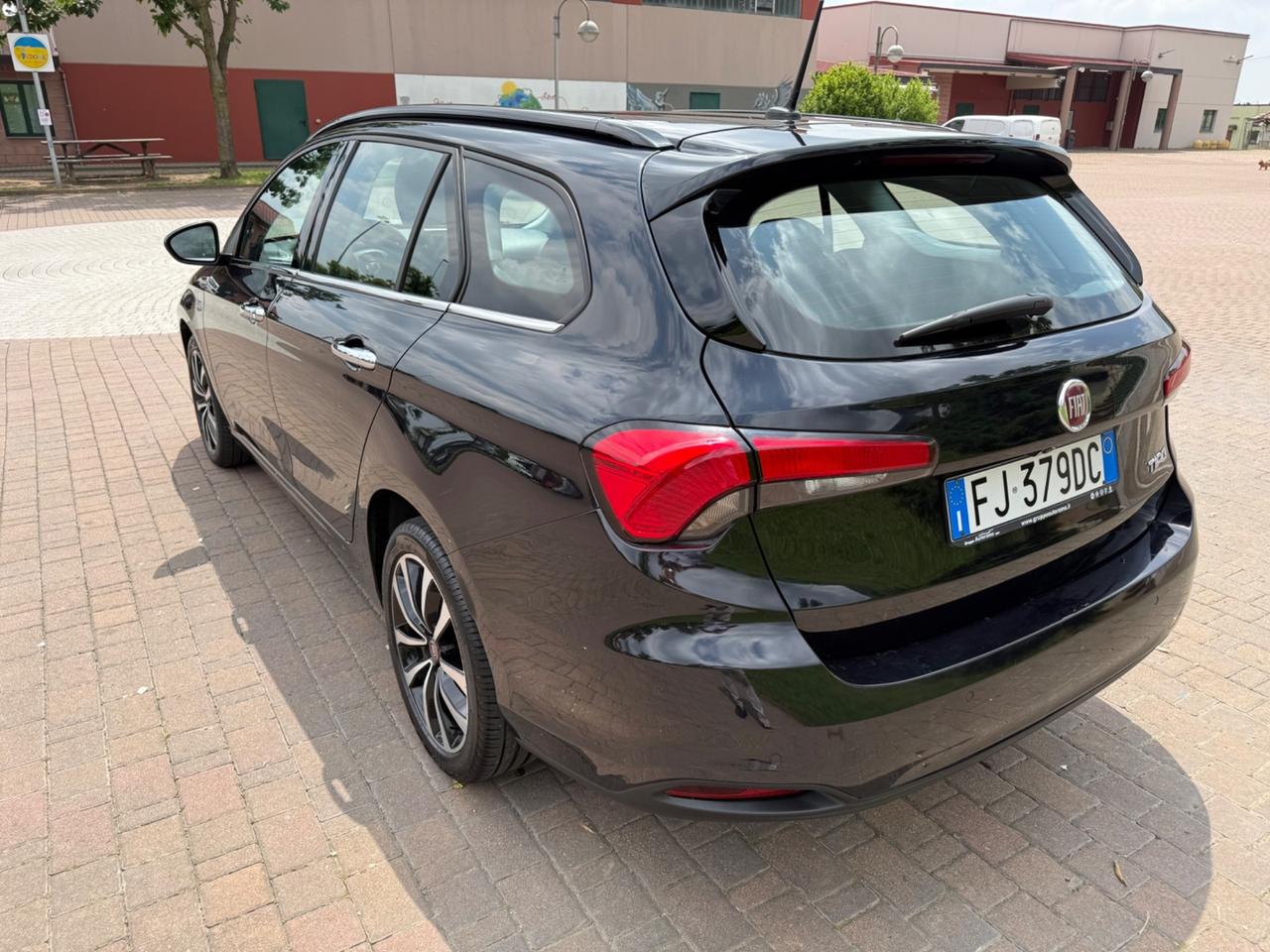 Fiat Tipo 1.6 Mjt S&S SW Lounge