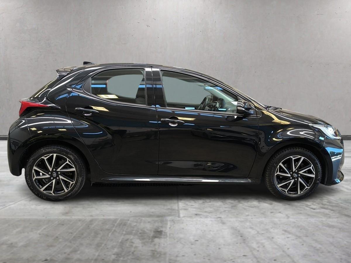 TOYOTA Yaris 4ª serie - Yaris 1.5 Hybrid 5 porte Trend