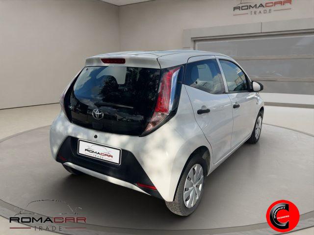 TOYOTA Aygo 1.0 VVT-i 69 CV 5 porte ADATTA A NEOPATENTATI