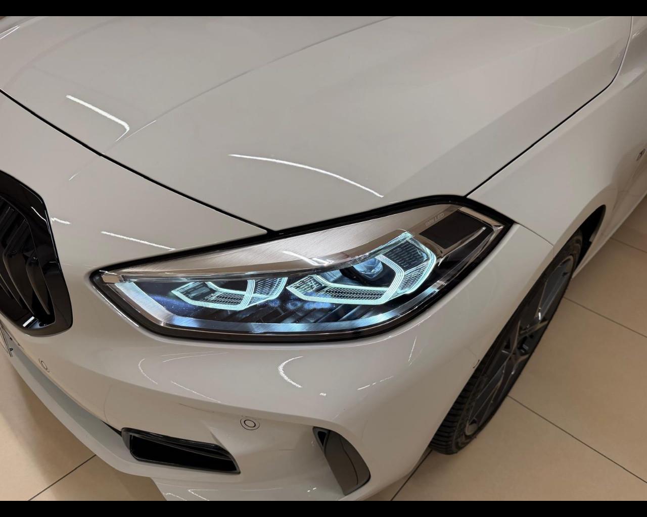 BMW Serie 1 (F40) - 118d 5p. Msport