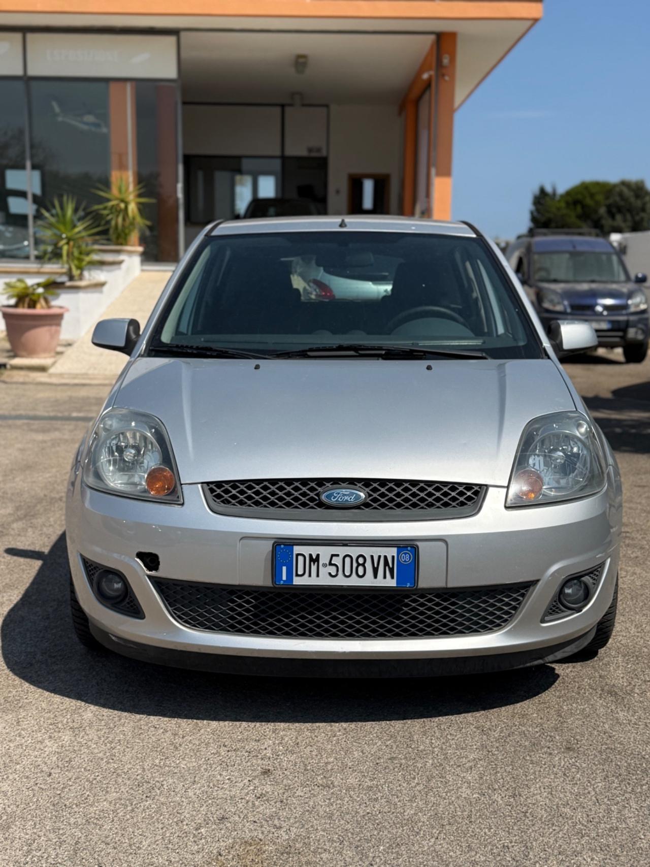 Ford Fiesta 1.2 solo 90.000km