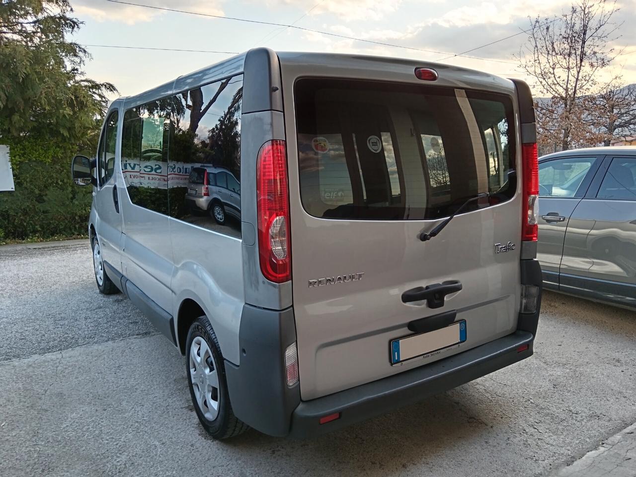Renault Trafic 2.0 DCI 115CV 6 POSTI COMBI