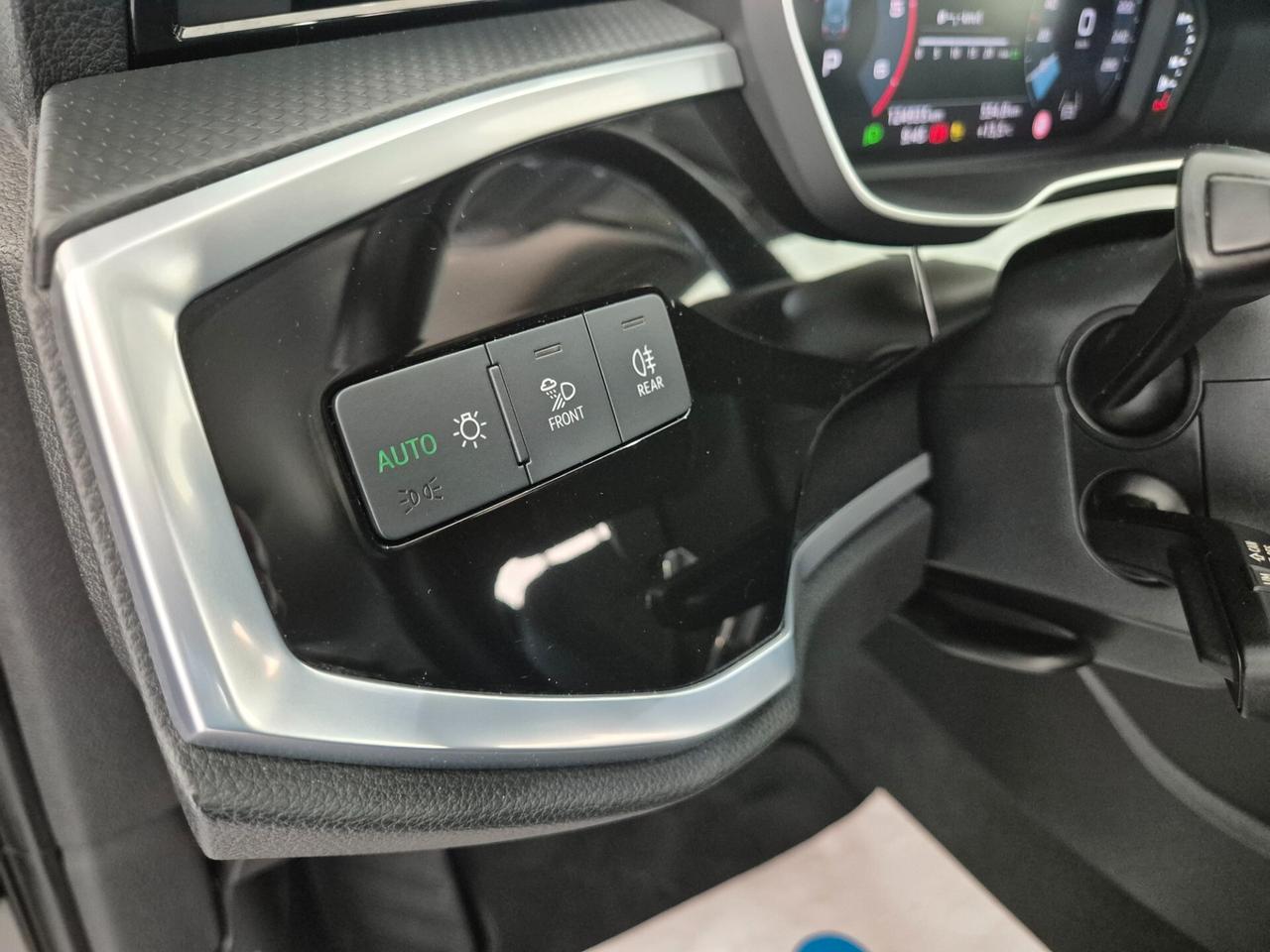 Audi Q3 35 2.0 TDI Business S-tronic