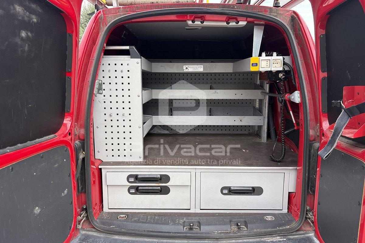 VOLKSWAGEN Caddy 2.0 TDI 122 CV 4Motion Furgone Business