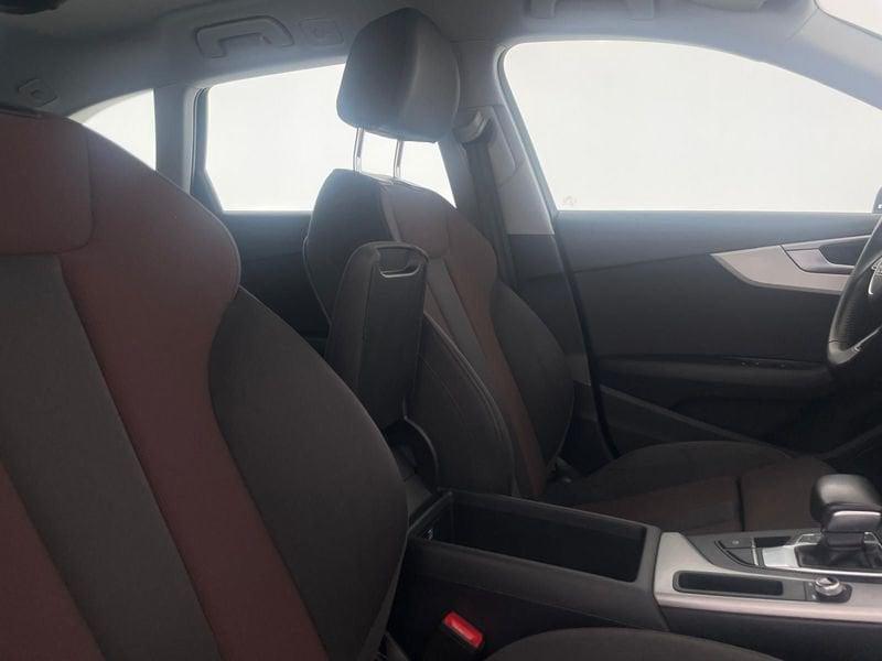 Audi A4 Avant 40 TDI quattro S tronic Business Advanced