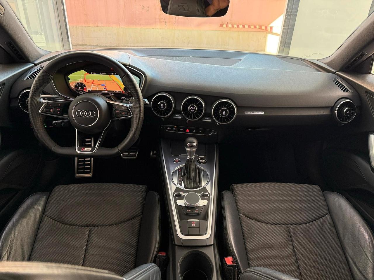 Audi TT Coupé 2.0 TDI ultra Design