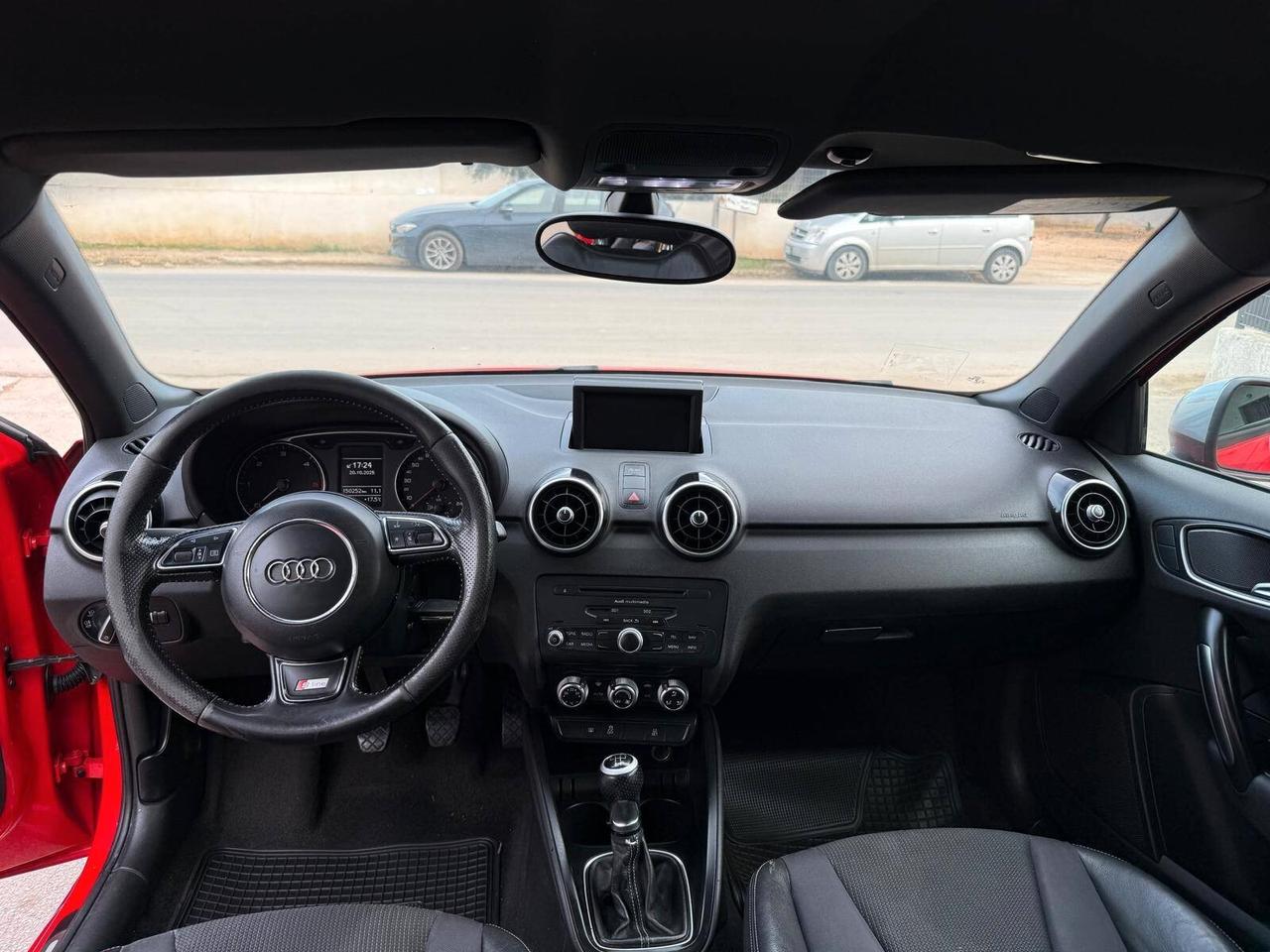 Audi A1 1.6 TDI S line edition plus