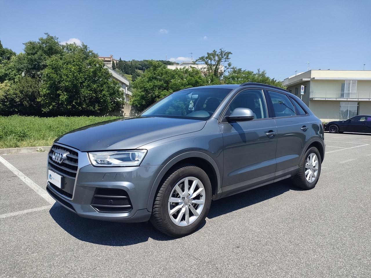 AUDI Q3 2.0 tdi Business 150cv