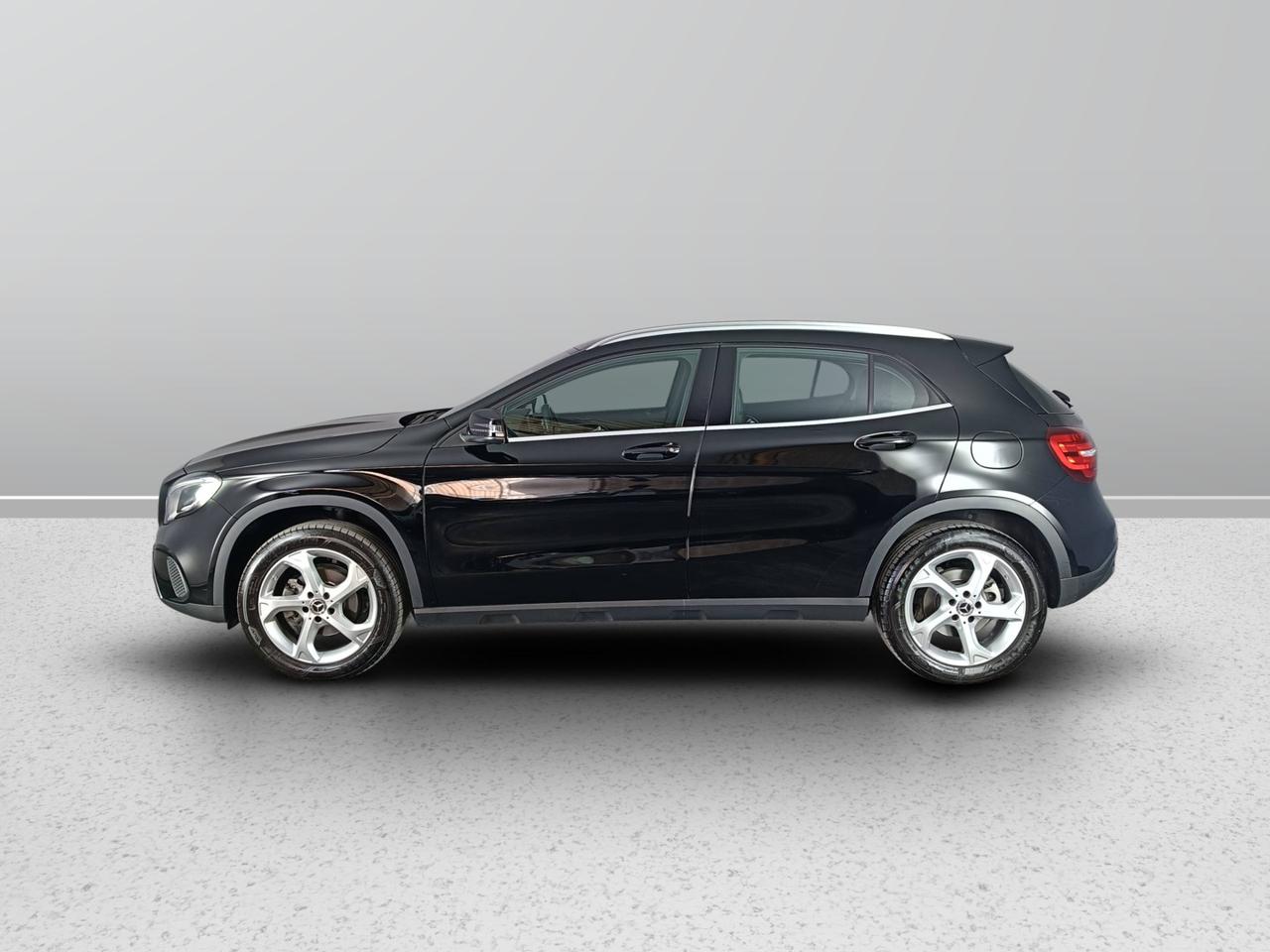 Mercedes-Benz GLA-X156 2017 - GLA 180 Sport