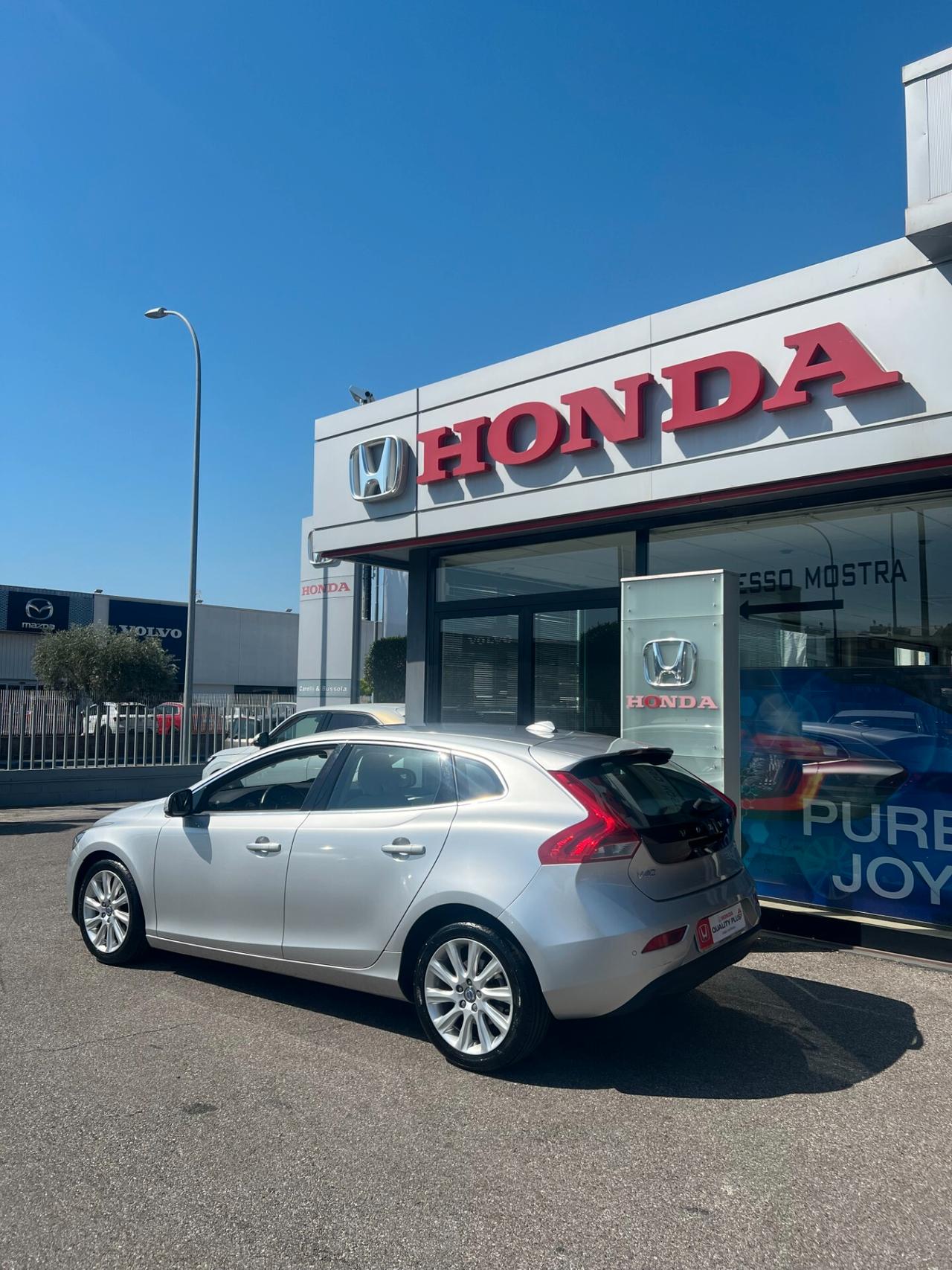 Volvo V40 D2 Momentum