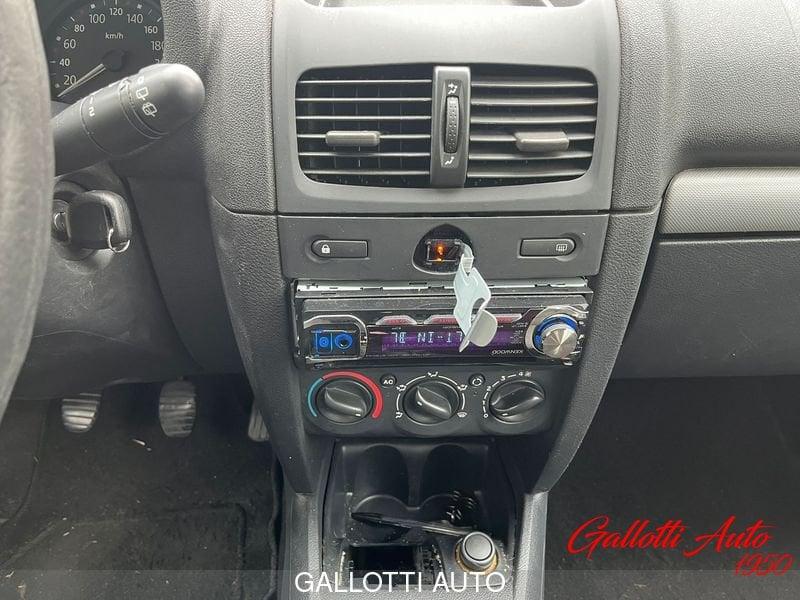 Renault Clio Clio Storia 3p 1.2 Confort Gpl