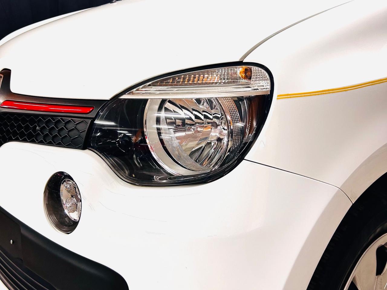 RENAULT TWINGO SCe BIANCA 1.0 BENZINA CON SOLI 40.219 KM.