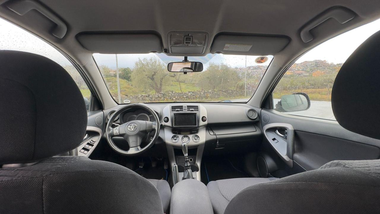 Toyota RAV 4 RAV4 2.2 D-4D 136 CV