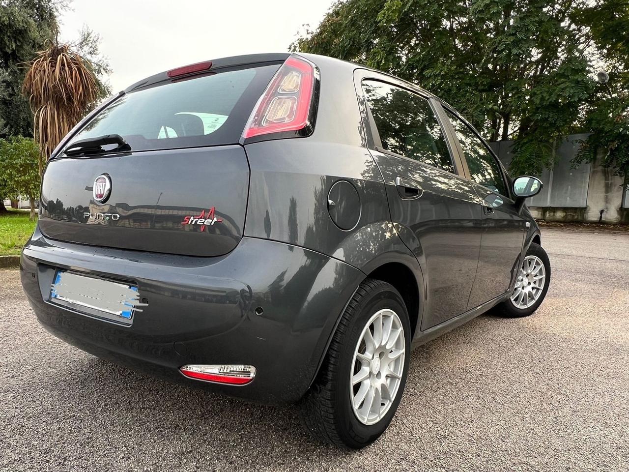 Fiat Punto 1.3 MJT II 75 CV 5 porte Lounge