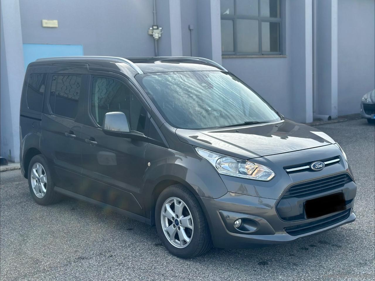 FORD Tourneo Connect 1.5 TDCi 120 CV Tit.